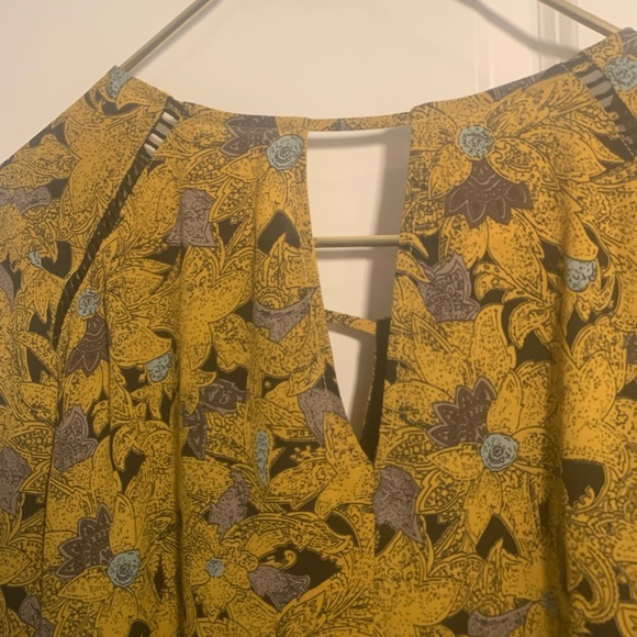 ASTR Blouse - Picture 11 of 13